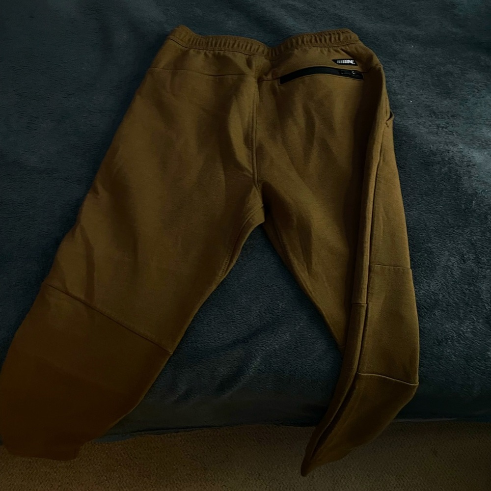 American eagle joggers